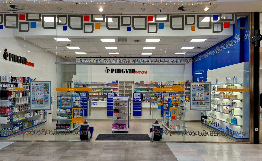 Megnyílt a Pingvin Patika a Szeged Plazában