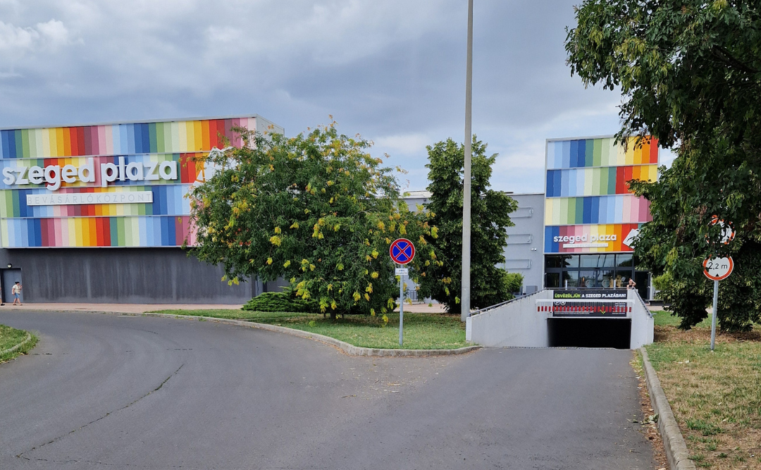 Fontos változás a Szeged Plaza mélygarázs használatában!